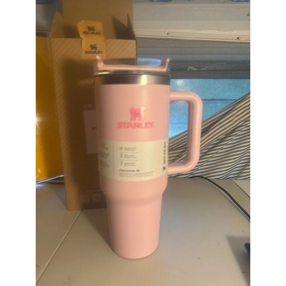Pink Insulated Stainless Steel Tumbler with Handle, Lid & Straw – Brand New